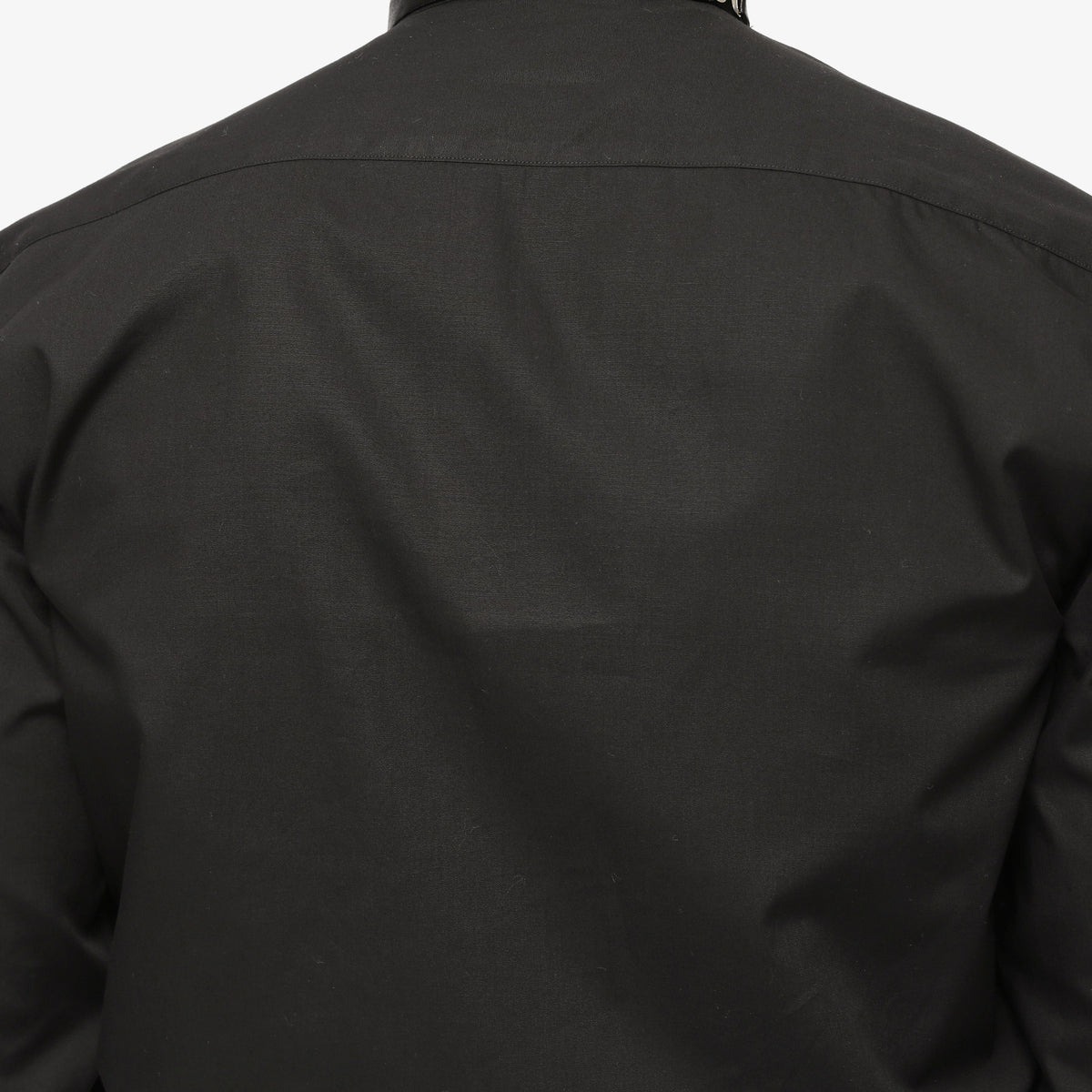 #group_black---wing-collar---pleated-fly-front
