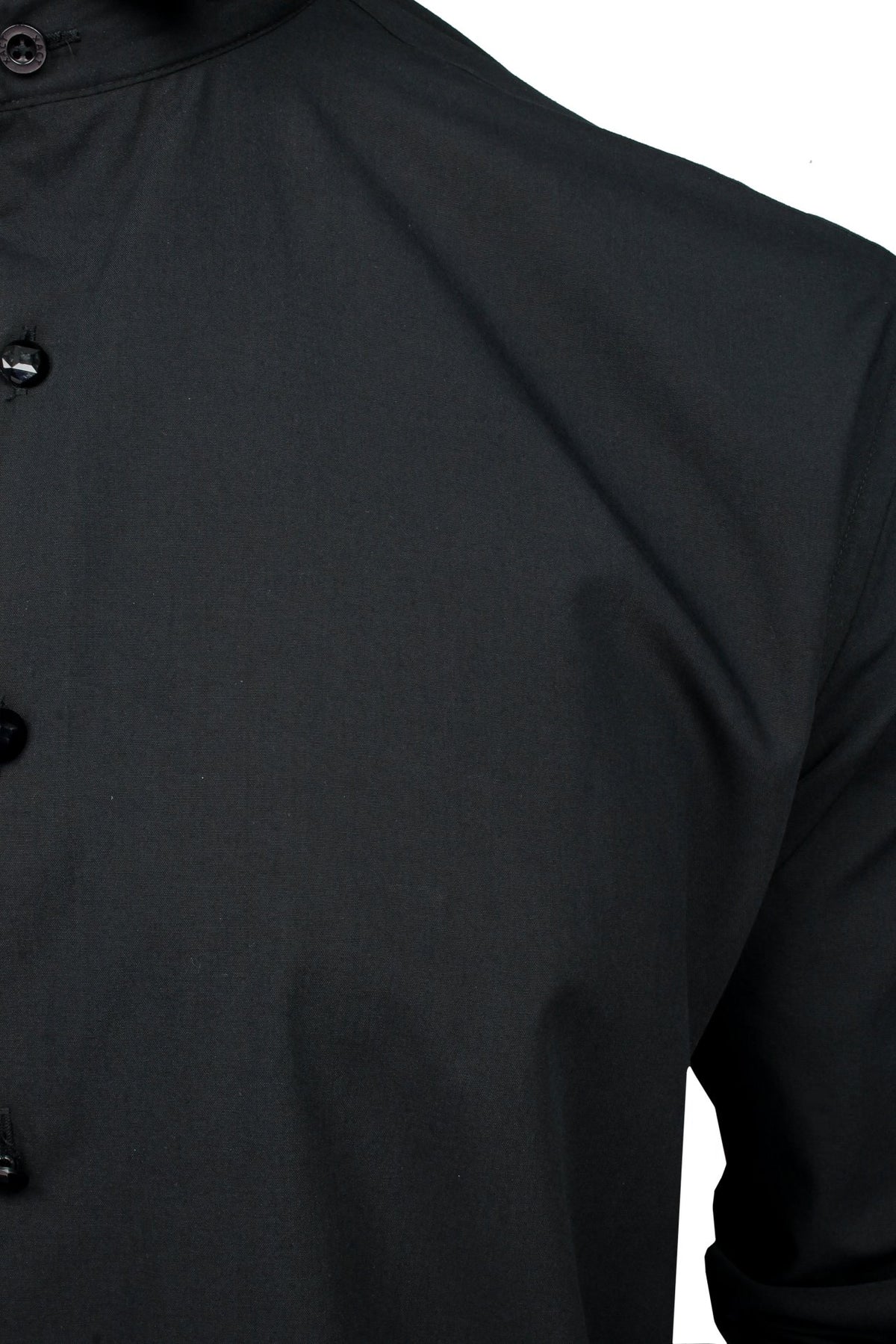 #group_black---wing-collar---black-buttons