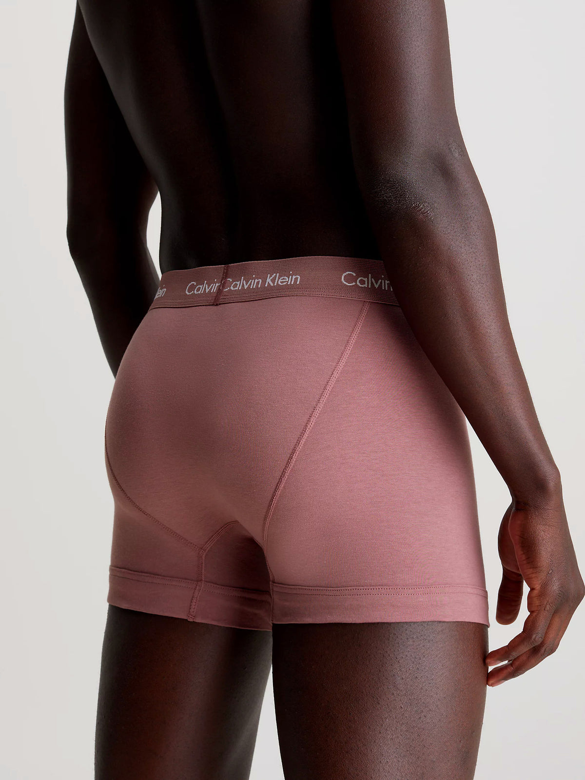 #group_black/capri-rose/ocean-depths