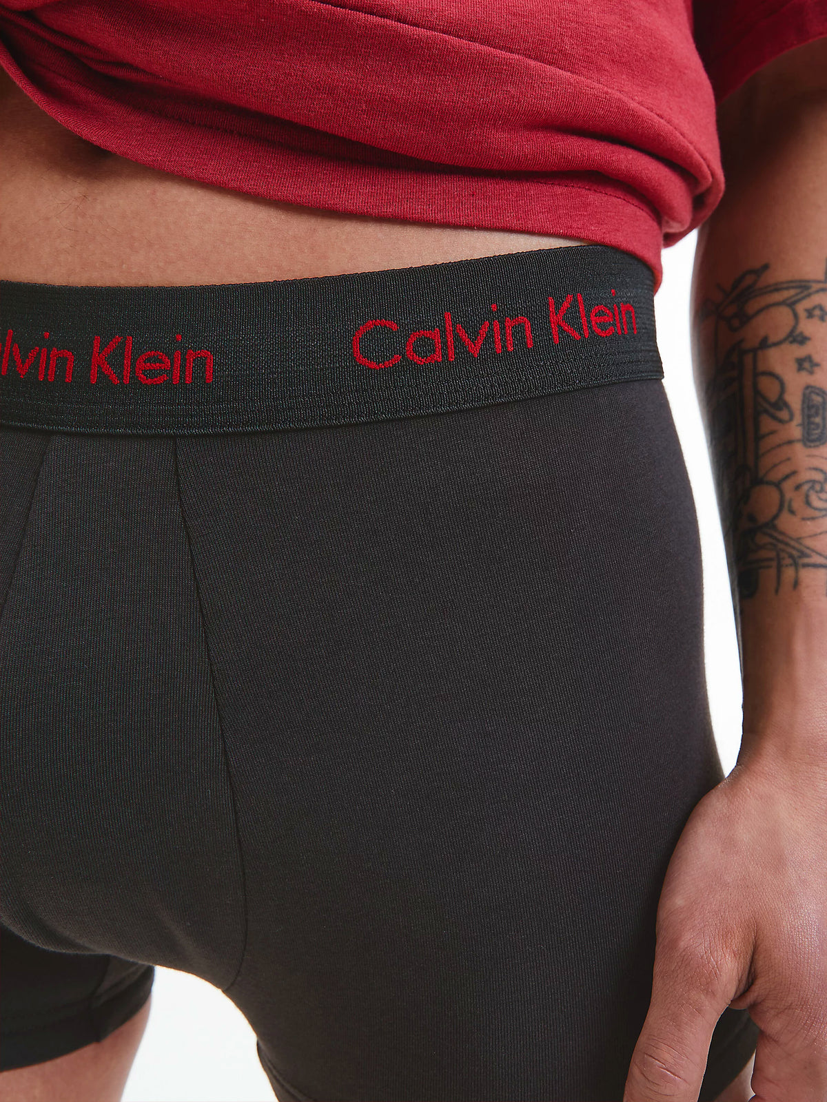 Mens Calvin Klein Boxer Shorts Low Rise Trunks 3 Pack, 05, U2664G, B-Bright Camel/ Wht/ Red Crpt Logo