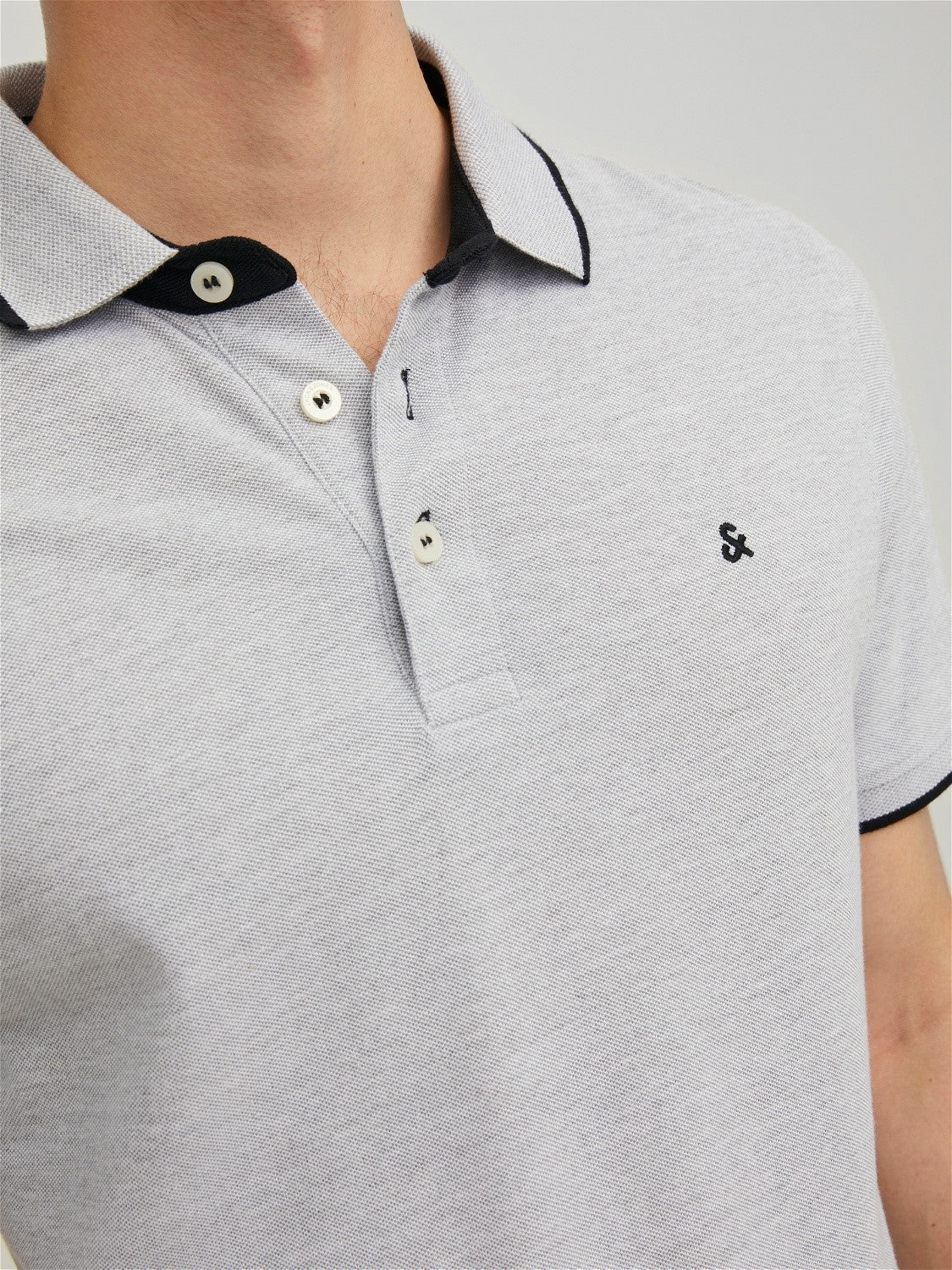 #group_light-grey-melange