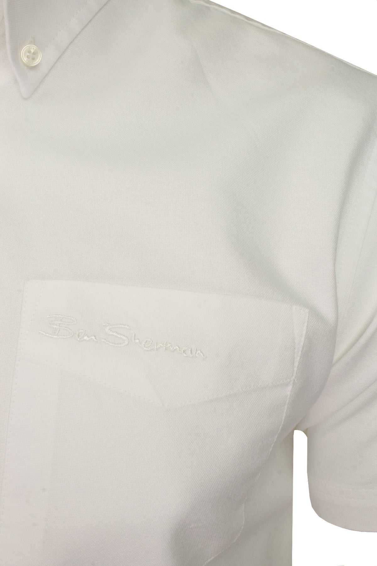 #group_white-(embroidered-pocket-logo)