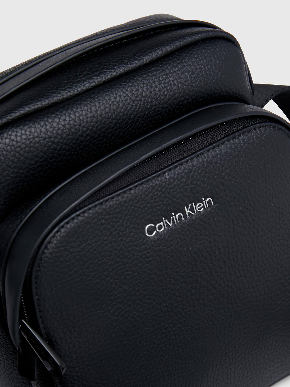 Calvin Klein Must Pebble Reporter Bag, 04, K50K511606, Ck Black Pebble