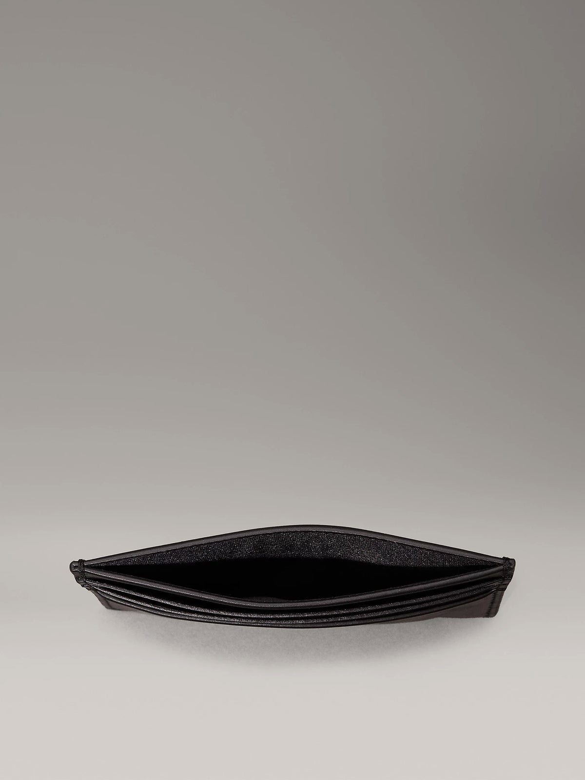 #group_ck-black-smooth
