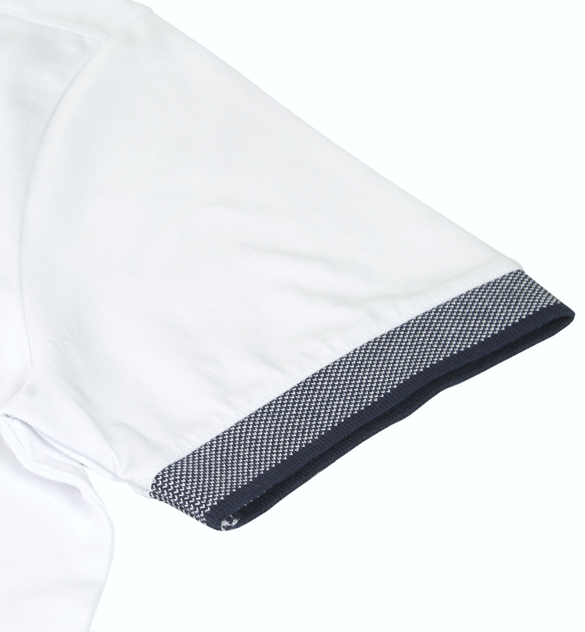 #group_bright-white