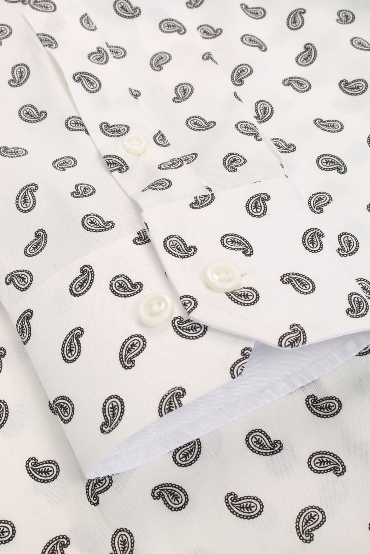#group_small-paisley---white