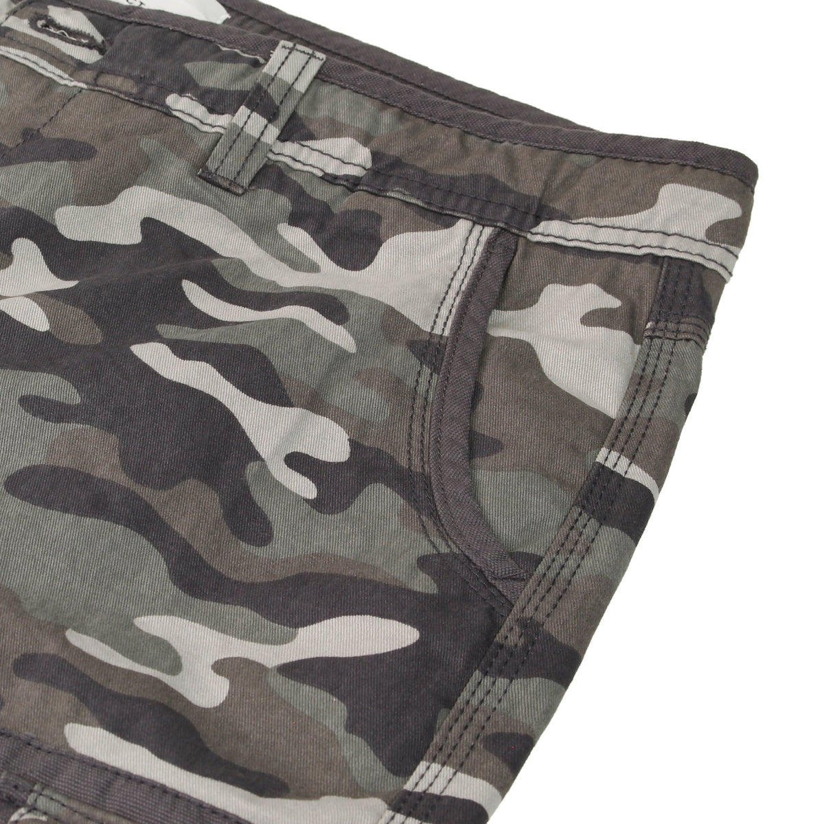 #group_grey-camo