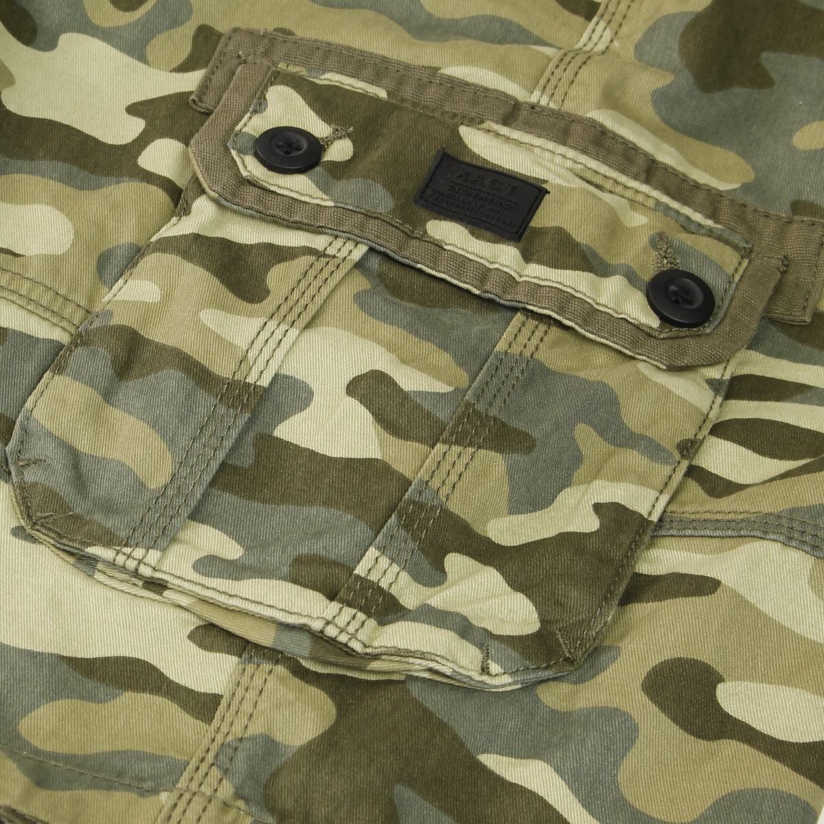 #group_khaki-camo