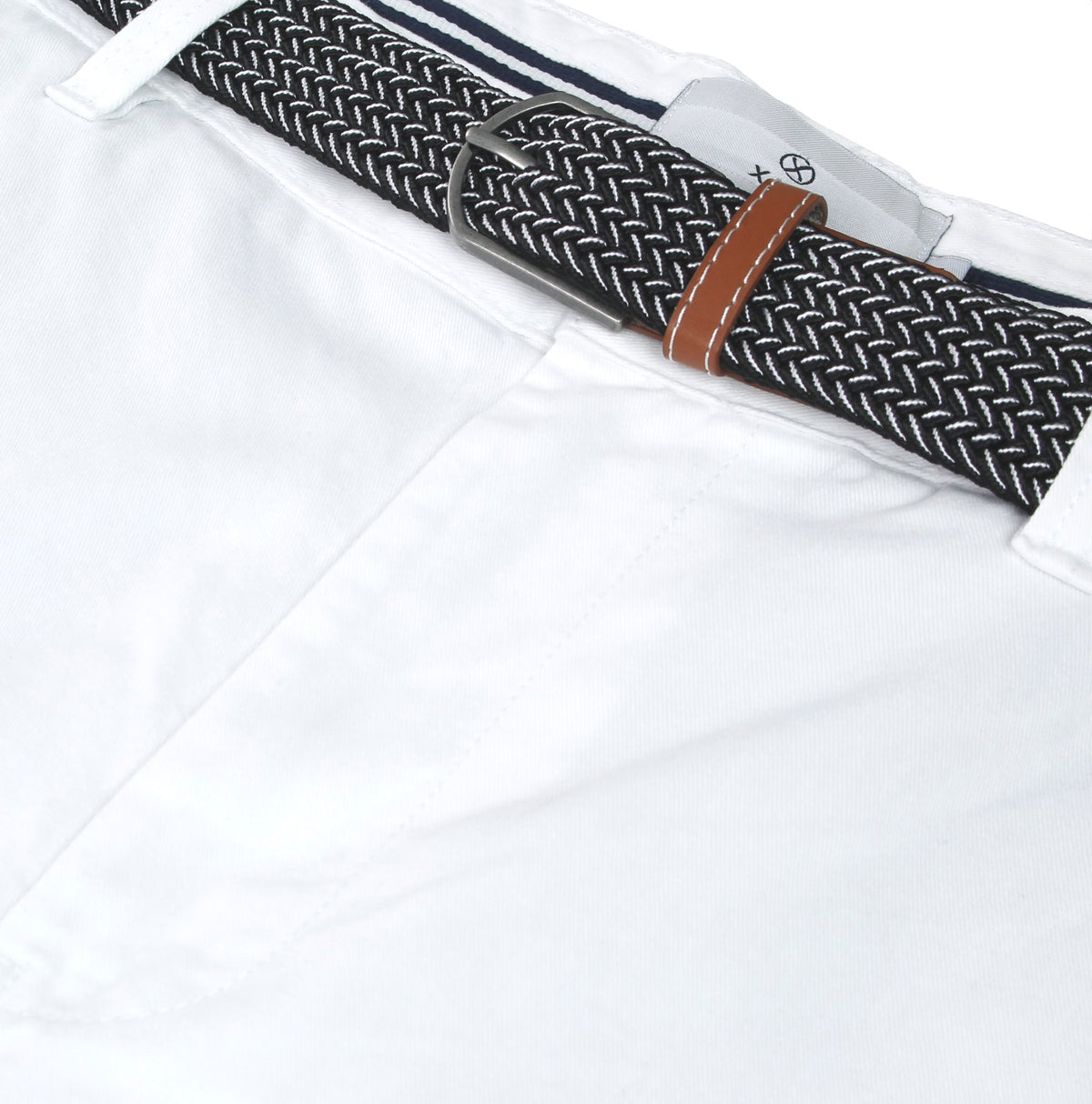 #group_white---with-belt