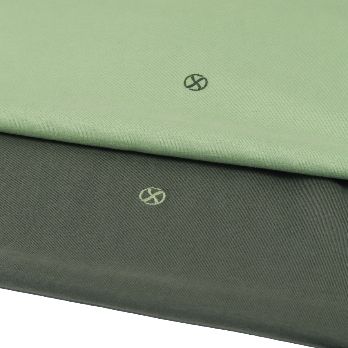 #group_gun-metal/-sage-green